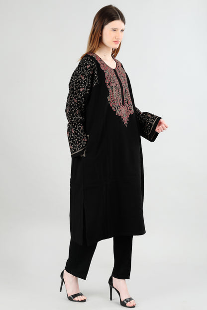 Black Kashmiri Aari Embroidered Woollen Pheran – Traditional Winter Wear for Women