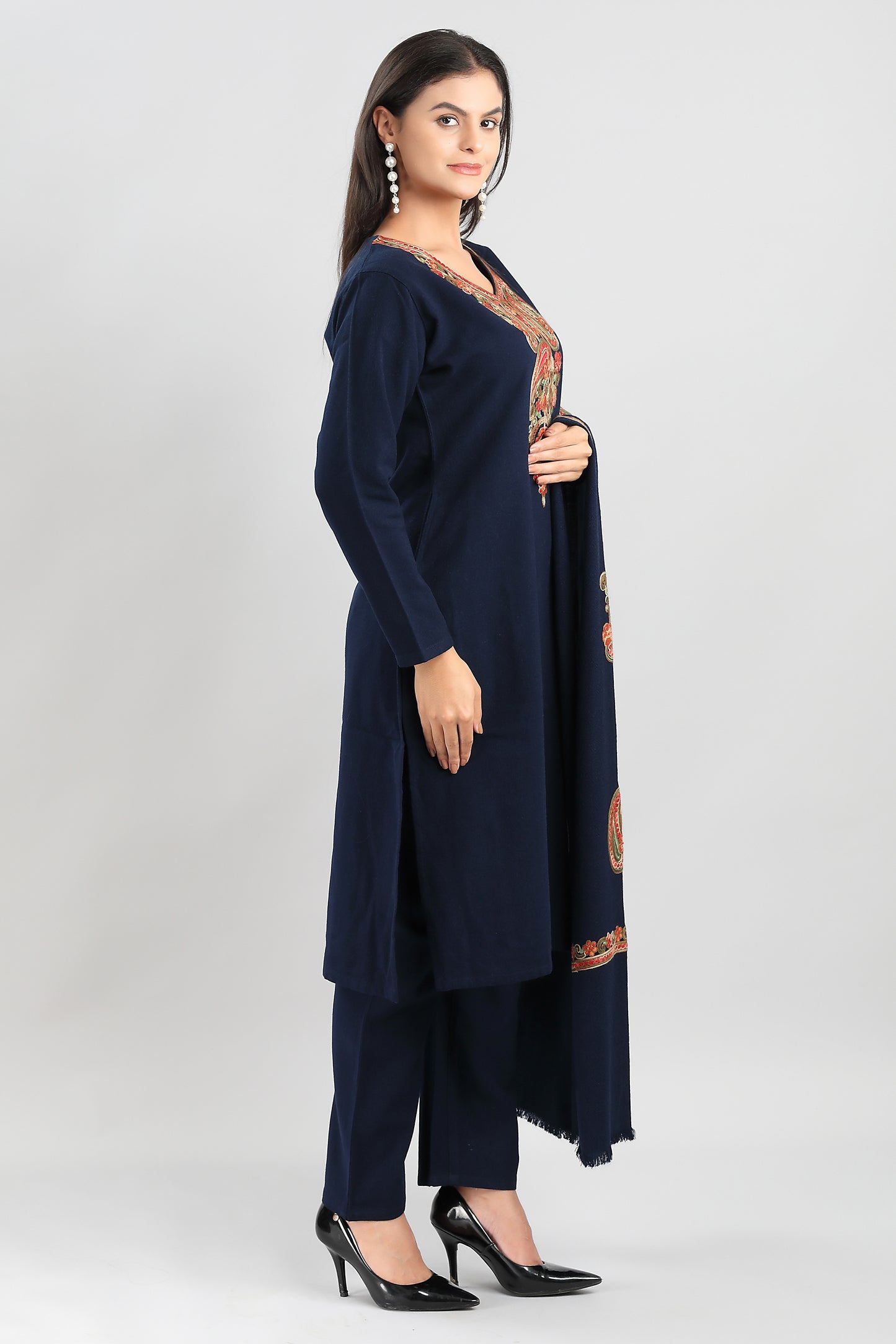 Elegant Navy Blue 3-Piece Suit Set with Traditional Paisley Embroidery